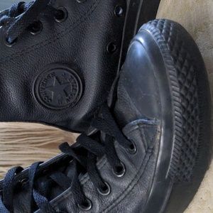 Vintage Black Leather Converse High top Runners